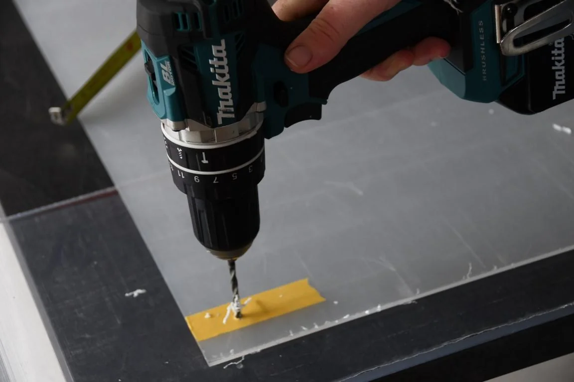 [AUTO] Een raam matteren met Plexiglas