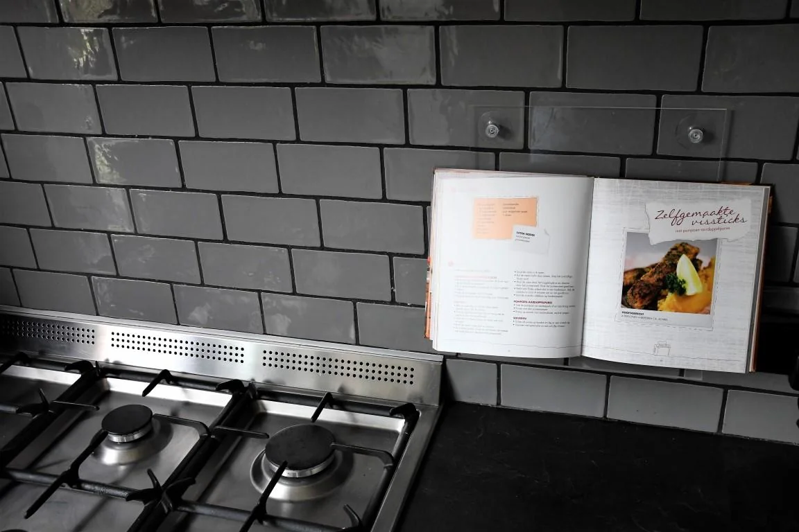 [AUTO] Zelf een opbergplankje maken