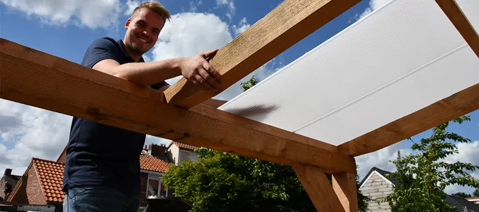 Geïnteresseerd en wilt u een terrasoverkapping kopen met kanaalplaat?