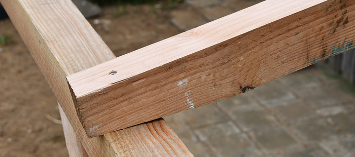 Welke typen hout kunt u gebruiken voor een overkapping?