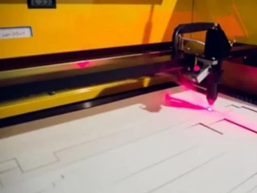 [AUTO] Kunststof lasersnijden